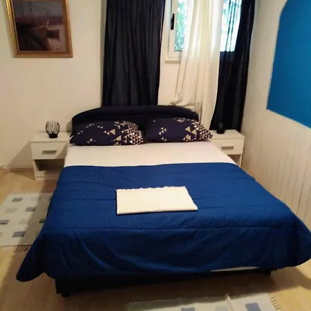 Leo * Makarska